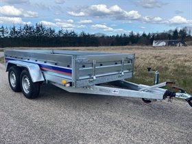 B.2030 boogietrailer med stålsider