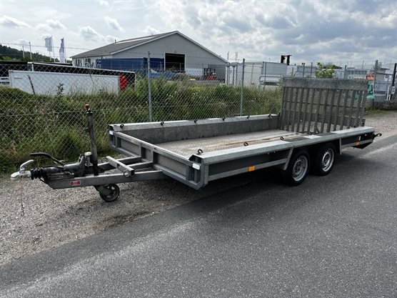 Brugt Henra maskintrailer 3000kg