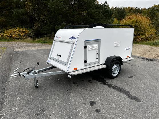 Dogs 4 hundetrailer m/elventilation u/opbevaringsrum