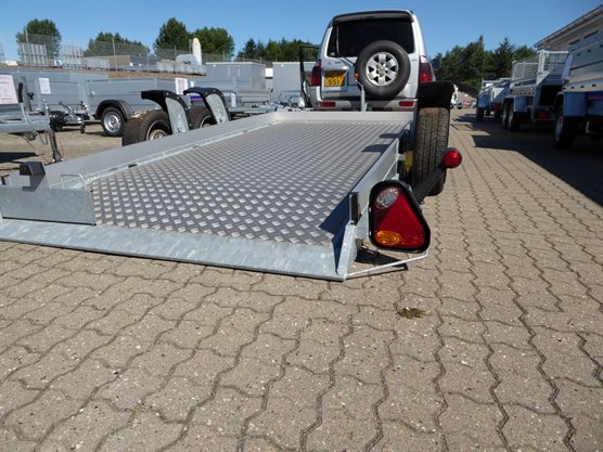 Husky 2700 sænkbar trailer med aludørkbund