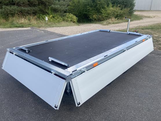 VZ light boogietrailer med nedfældige sider