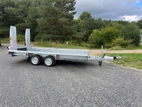 Falke 3500-395x175 maskintrailer med justerbare køreramper