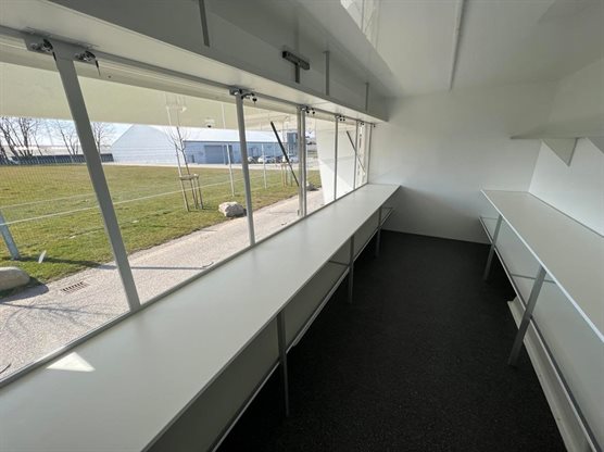 De-luxe New Line 500 salgsvogn med læskærme og plexiglas skydeparti