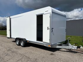 TP 700-3500 cargotrailer m/døre og sidedør