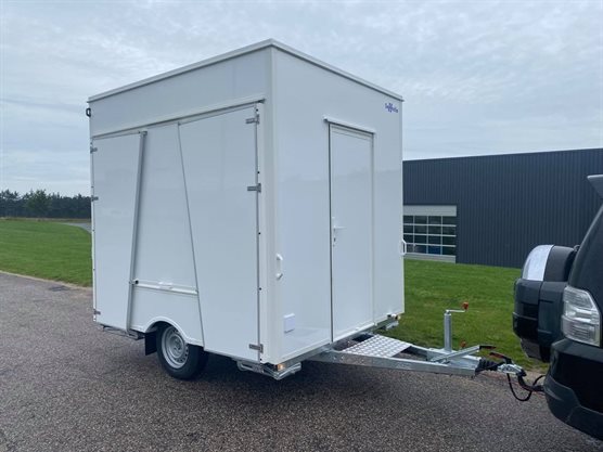 De-luxe New Line 250 eksklusiv salgsvogn med plexiglas og læskærme