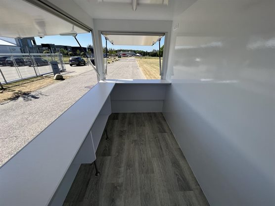 Streetline mini salgsvogn 250 med 2 salgsklapper uden bremser